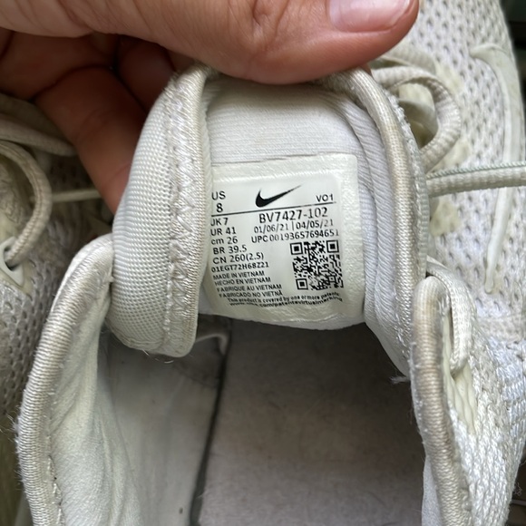 Nike LeBron Witness 4 'White Multi Camo’ - Picture 4 of 4